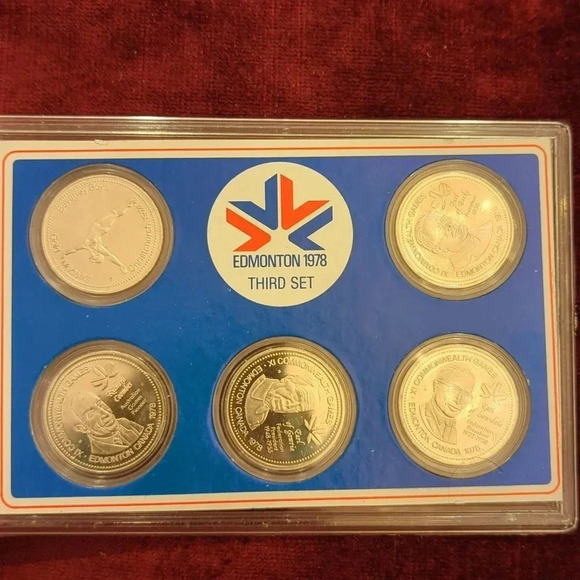 Edmonton Commonwealth Games  Commemorative Medallions (3) - Picture 3 of 8